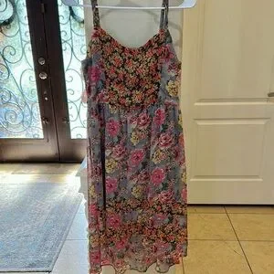 Mudd Floral Spaghetti Strap Maxi Sundress Mudd Floral Spaghetti Strap Maxi Sundress